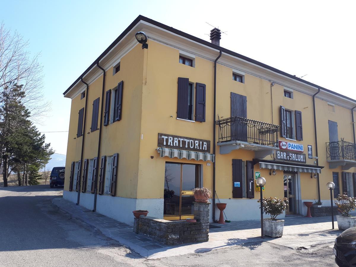 Готель Trattoria Cattani Medesano Екстер'єр фото